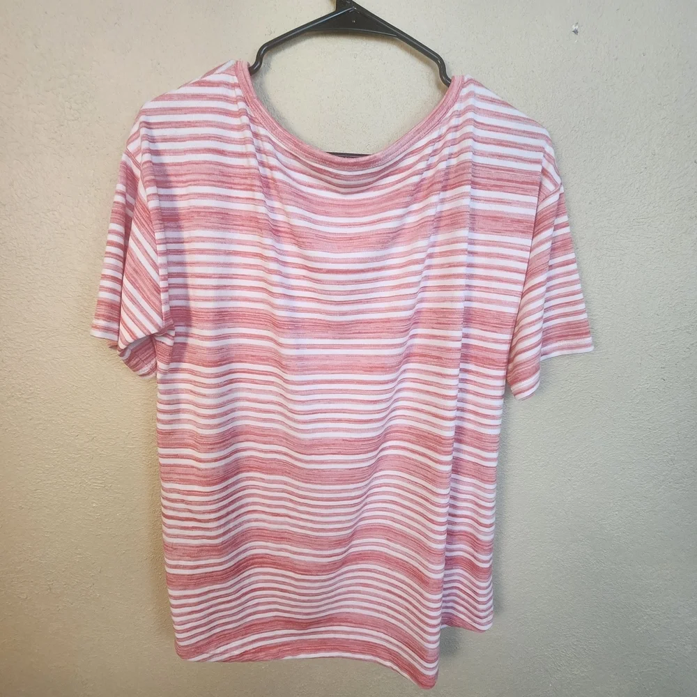 Natural Reflections Muted Melon and White Striped Tee Large (7994)